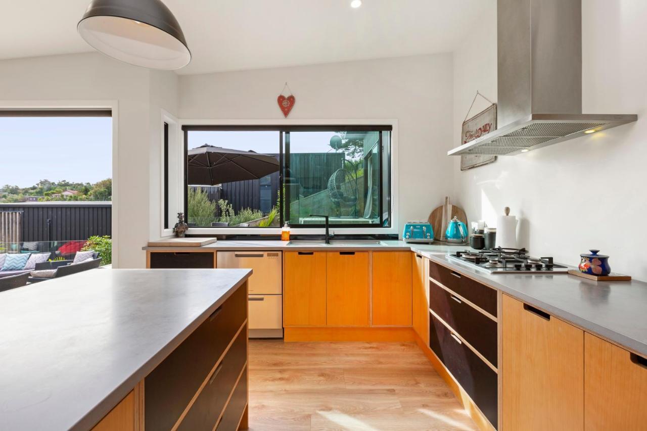 R And R At Robertson - Raglan Holiday Home Exterior photo